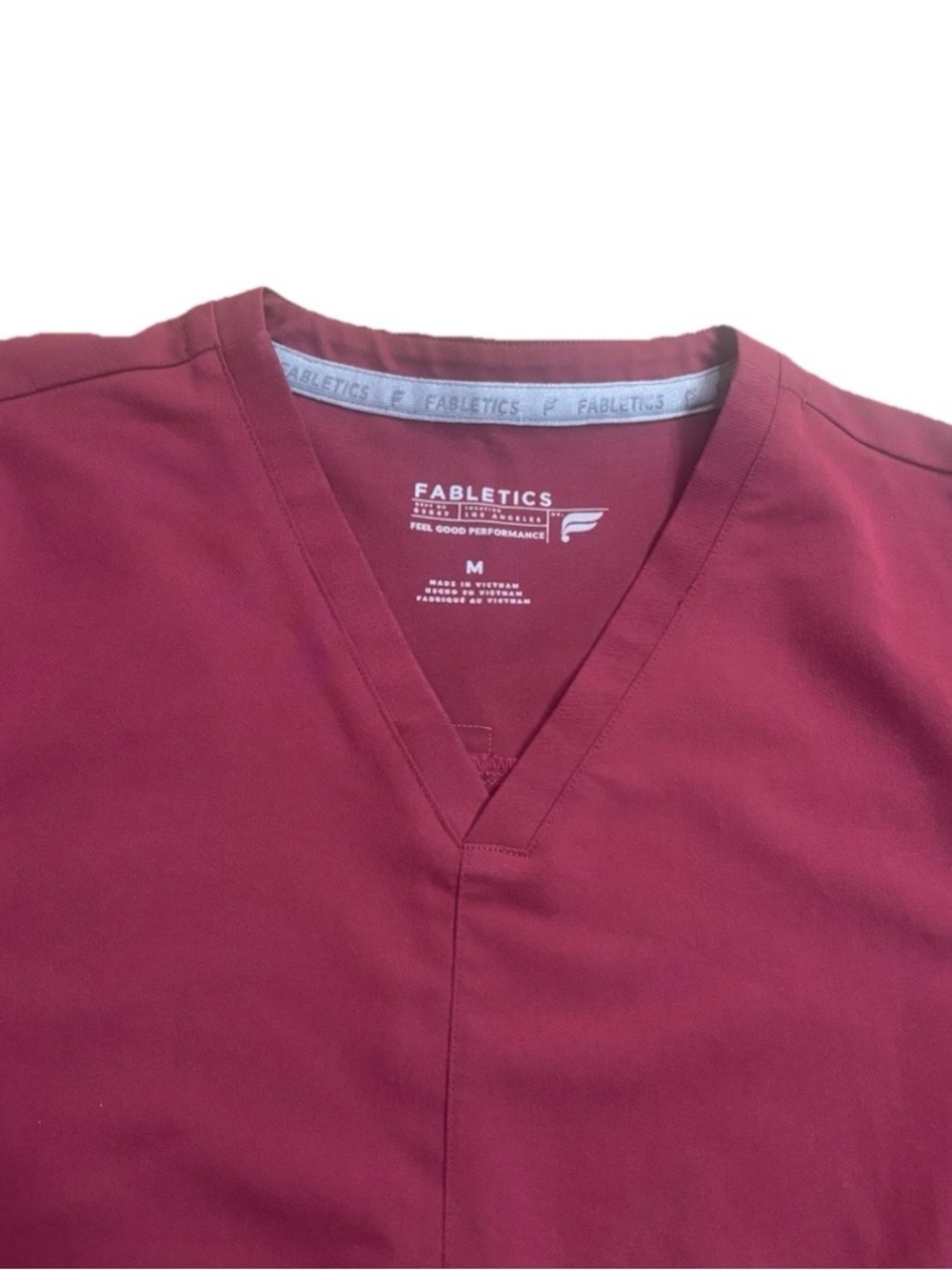 🔥Fabletics Burgundy Scrub Set Women M V-Neck Top |  Jogger Pants Wine M/S - Picture 4 of 9